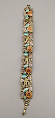Lauren Conrad LC Enamel Floral Gold Tone Bracelet w/ Bees