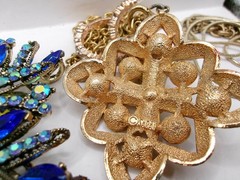 Vintage~Mod Estate Costume Jewelry Lot~AVON~CORO~JERI LOU~J CREW~SARAH~PARK LANE