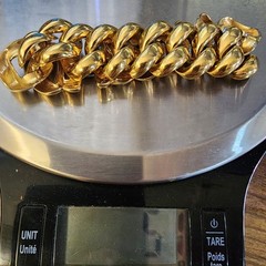 Vintage Monet Signed Chunky Heavy Gauge Gold Tone Curb Link Statement Bracelet