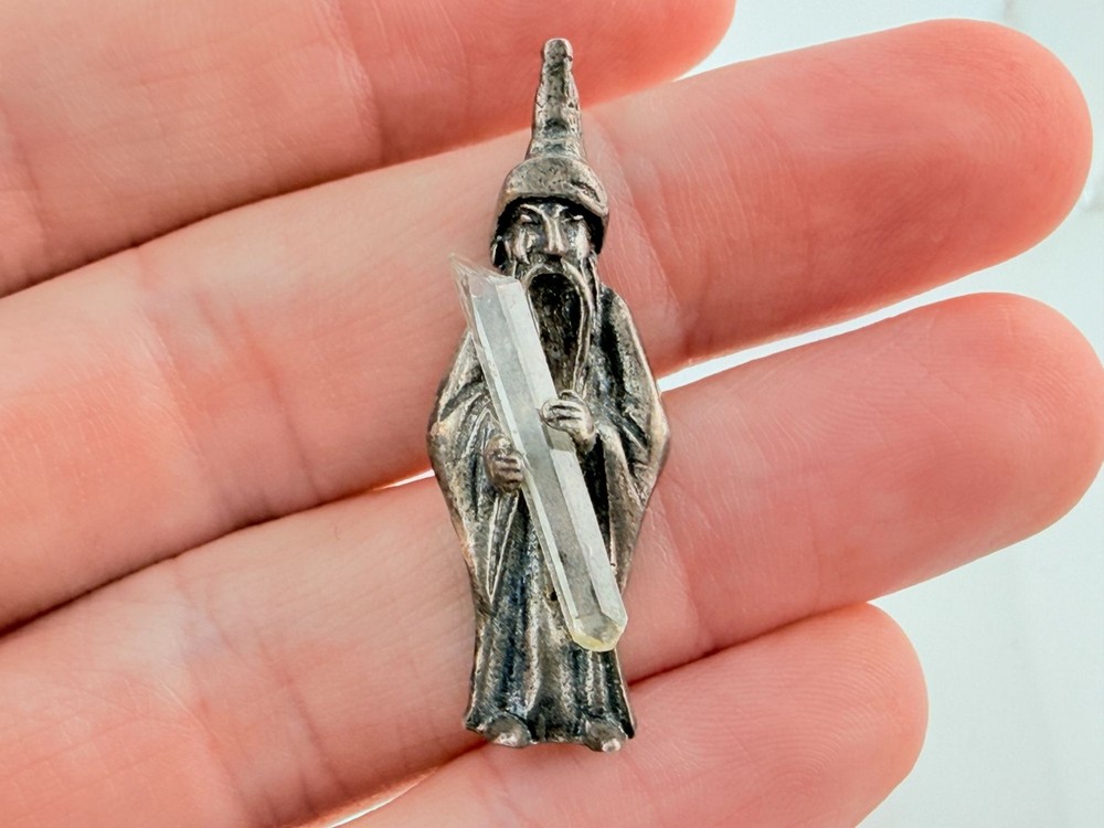 Designer Vintage Sterling Silver Wizard Holding Quartz Crystal Pendant 5g 1.5 In
