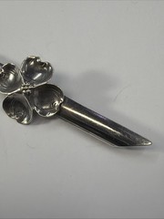 Vintage Stuart Nye Sterling Silver Dogwood Flower Bar Pin 4.5g 2 7/8 Inch Length