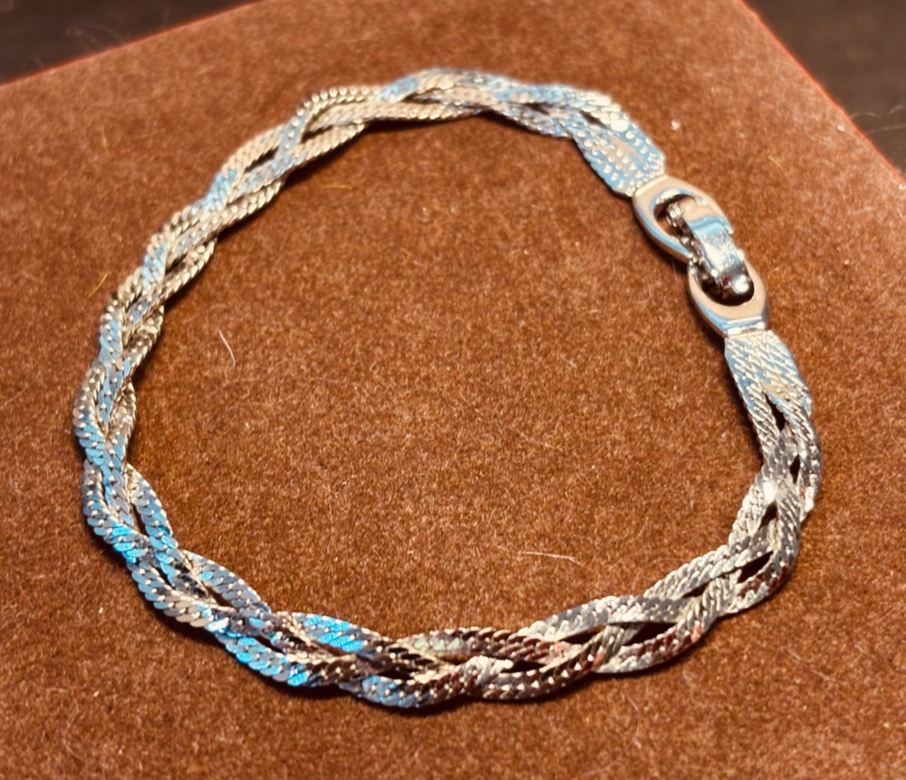 Vintage MONET Silver Tone Bracelet 7.25” Braided Herringbone Fold Over Clasp