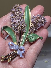 Deco Era Pot Metal Figural Lilac/ hyacinth Bouquet Brooch