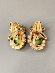 Vintage Verified JULIANA D&E BOOK SET Green Striped Crest Brooch & Earring Set