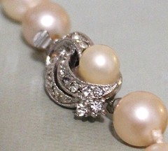 Vtg Knotted Faux Pearl Necklace 30″ REAL DIAMONDS in Clasp-50’s High End Costume