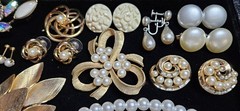 Goldtone Faux Pearl Jewelry Lot Trifari Japan Signed Pieces Brooch Earrings E30