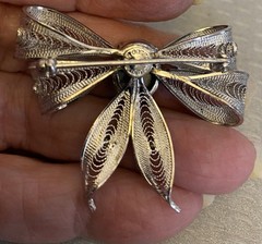 Vintage Sorrento Sterling Silver Filigree Ribbon Bow Brooch Hematite Gemstone