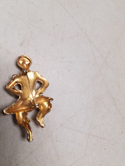 Set of 2 Gold Tone Dancing Russian Pins (M)