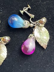 Vintage Napier Cumquat Blue Pink Dangle Drop Clip On Earrings Silver Tone Pat #