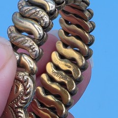 VTG LaMode Sweetheart Heart Expansion Bracelet Precious Metal Gold Filled 1940’s