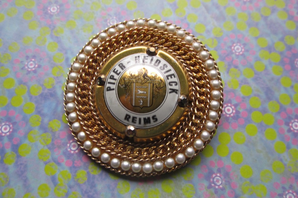 Vintage Gold Tone Brooch With Pearls Piper Heidsieck Signed Berez Brooch