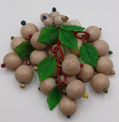 Rare Vtg WWII Miriam Haskell Frank Hess Wood Bead Grape Brooch Celluloid Back