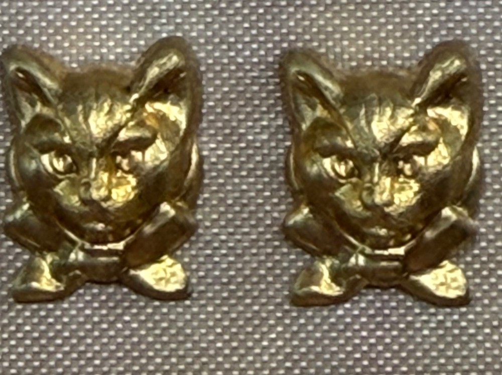 Vintage Raw Brass Kitten Head w/ Bow High Relief 13mm NOS Jewelry Finding