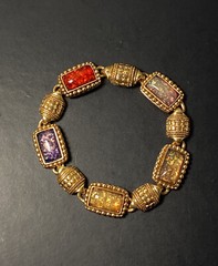 Joan Rivers Bracelet Gold Tone Cabochon Faux Fire Opal 🔥 NWOT Joan Rivers 🔥
