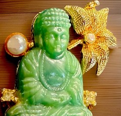 Unsigned Vintage Buddha Faux Jade Rhinestone and Pearls Gold Tone Brooch Pin