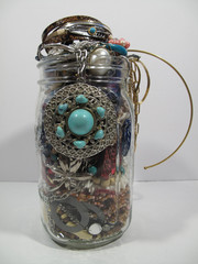 1.75 lbs Mystery Jewelry Lot VTG to Now All Wearable Necklaces~JAR NOT INCLUDED