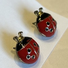 Vtg Lady Bug Enameled 1980’s Beetle Pierced Earrings Studs 1 Inch Unbranded