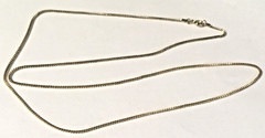 VINTAGE GLD TONE CURB DAINTY CHAIN NECKLACE 26″ CLASSIC JEWELRY