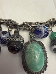 VINTAGE CHUNKY ESTRUSCAN GOTHIC CHARM BRACELET 7.5”