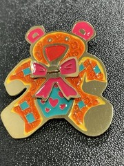 Vintage 1.8” Orange & Pink Enameled Gold Tone Metal Brooch Pin