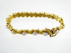 Vintage Designer Panetta Goldtone Metal and Opaline Glass Link Bracelet 7 Inches
