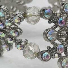 Vintage Silver Tone Snowflake Shaped Stretch Bracelet With Iridescent Gemstones