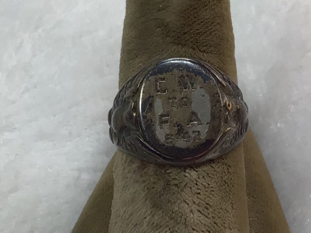 Vintage US Military Sterling Silver Ring Eagle Design Initials and dated 8 42
