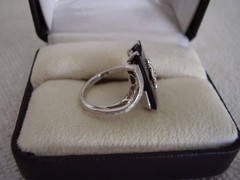 LADIES VINTAGE ART DECO 10K WHITE GOLD AND ONYX RING 4 GRAMS NOT SCRAP