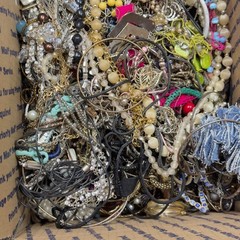 15+ Lbs Vintage To Now Craft Repair Tangled Junk Drawer Jewelry Lot