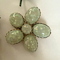 Vintage To Now Lot Of 18 Unsigned (1 signed) Gorgeous Brooch & Pin