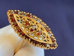 Vtg 18K Yellow Gold Ring 5.2g Fine Jewelry Size 7.75 Band Garnet Color *READ*