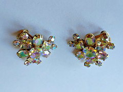 Weiss Aurora Borealis Earrings Prong Set Crystal Vintage Clip On Pair