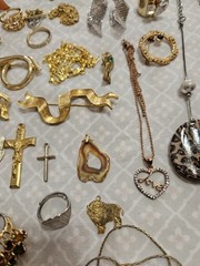 Wearable Jewelry mixed lot, Vintage And New