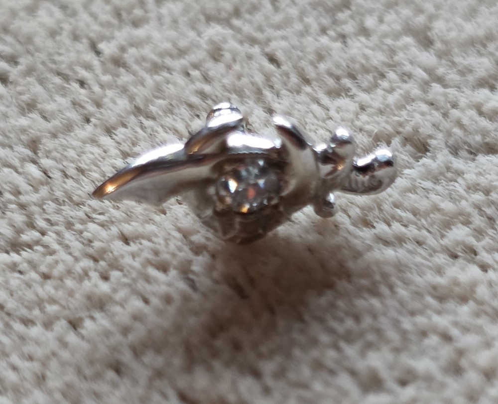 Shriners Pin 14k White Gold W/ Diamond Crescent Sword 0.5 Gram No Button