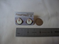 VINTAGE SAMUEL HUANG DESIGNER CLOISONNE RETRO MOD PINK & WHITE STUD EARRINGS