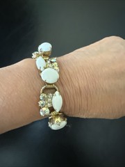 VTG JULIANA D&E Gold Tone Milk Glass AB & Clear Rhinestone Bracelet Borealis