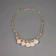 Vintage White Thermoset Leaf Gold-Tone Necklace Butterfly Faux Pearl Earring Set