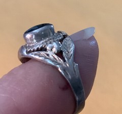 RING Black Onyx Oval Stone Unique Setting Sterling Silver 925 Jewelry Size 5.5
