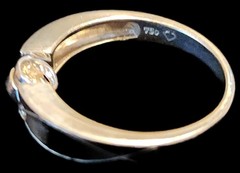 18k White Gold Diamond Ring Size 6.5 w/appraisal paperwork No Box Please Read