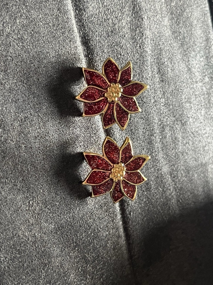 VTG AVON Gold-plated Red Glittering Enamel Poinsettia Flower Post-Back Earrings