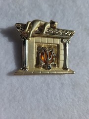 Lazy Cat On Fireplace Brooch AJC American Jewelry Chain Co. SmPTD