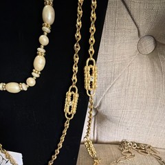 Vintage Mixed Lot Necklaces Chains Gold Red White Glass Metal Plastic 5 Pieces