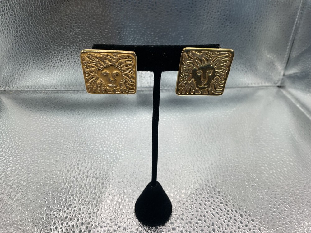 VTG Anne Klein Chunky Gold Tone Square Shape Lion Logo Stud Statement Earrings