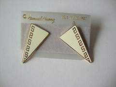 VINTAGE SAMUEL HUANG CLOISONNE EARRINGS SIGNED WHITE ENAMEL GOLD FILLED POST