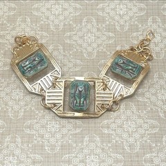 DESTASH! VINTAGE NEIGER EGYPTIAN PENDANT SPHINX GLASS CABACHON NECKLACE BRACELET