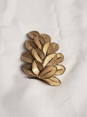 Vintage Crown Trifari Leaf Brooch Trifarium Gold Tone Leaves Layered Signed