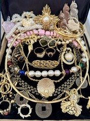 Vintage Estate Costume Jewelry Lot! MONET, NAPIER and more!