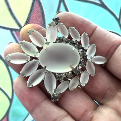 Frosted Satin Glass Brooch Earrings Set Silver Tone Vintage