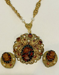 VINTAGE SIGNED WEST GERMANY GLASS CAMEO NECKLACE & EARRING SET