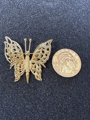 Vintage 80s Liz Claiborne Gold Tone Parrot Bird & Monet Butterfly Brooch Lot 2